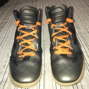 Nike - Dark Gray Hyperfuse Basketball Shoes - Size 9